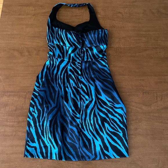 B. Darlin Zebra Dress with Pockets - Picture 2 of 4